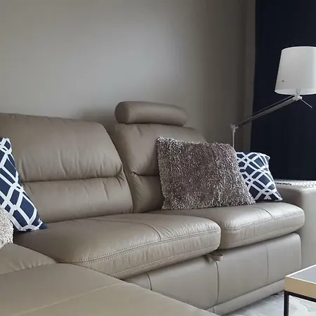 Lake Апартаменты *